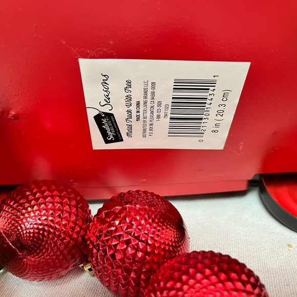 NWT Signature Select Seasons Metal truck with trees! #55 - Picture 7 of 7